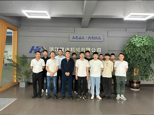 前路鄉(xiāng)退役軍人來漢達公司參觀學(xué)習(xí)，推動再就業(yè)新篇章