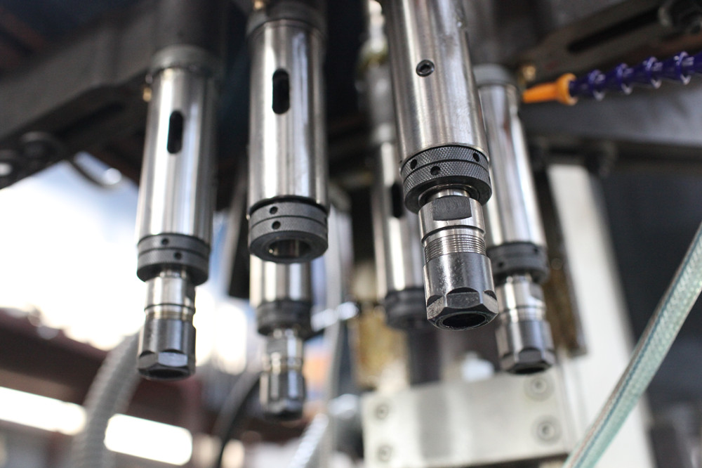 多頭鉆床都用哪些鉆桿，來幫助鉆頭實(shí)現(xiàn)鉆孔功能